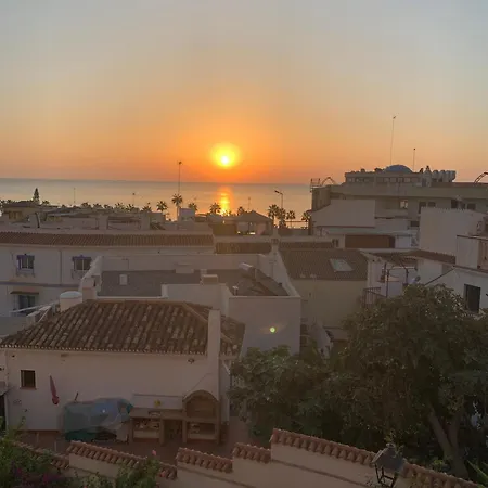 Midway Apartment Torremolinos